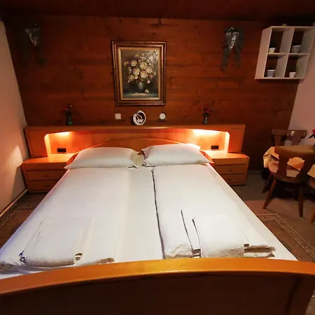 Hotel Geronimo *